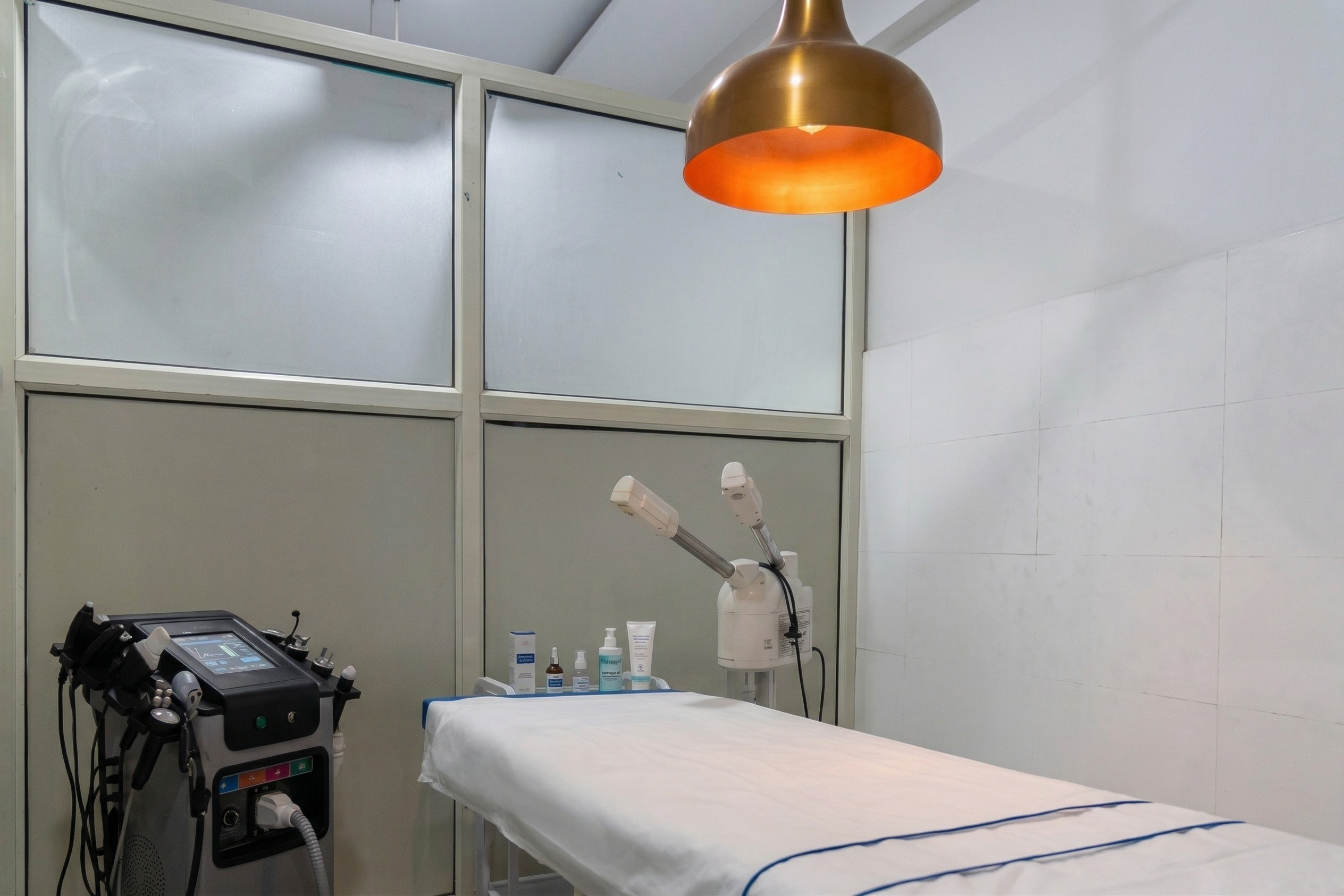 Gemini_Generated_Image_qxyg21qxyg21qxyg - Edited